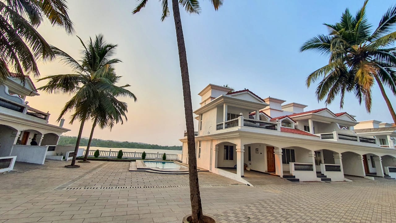3 BHK waterfront Row House Villa for Sale